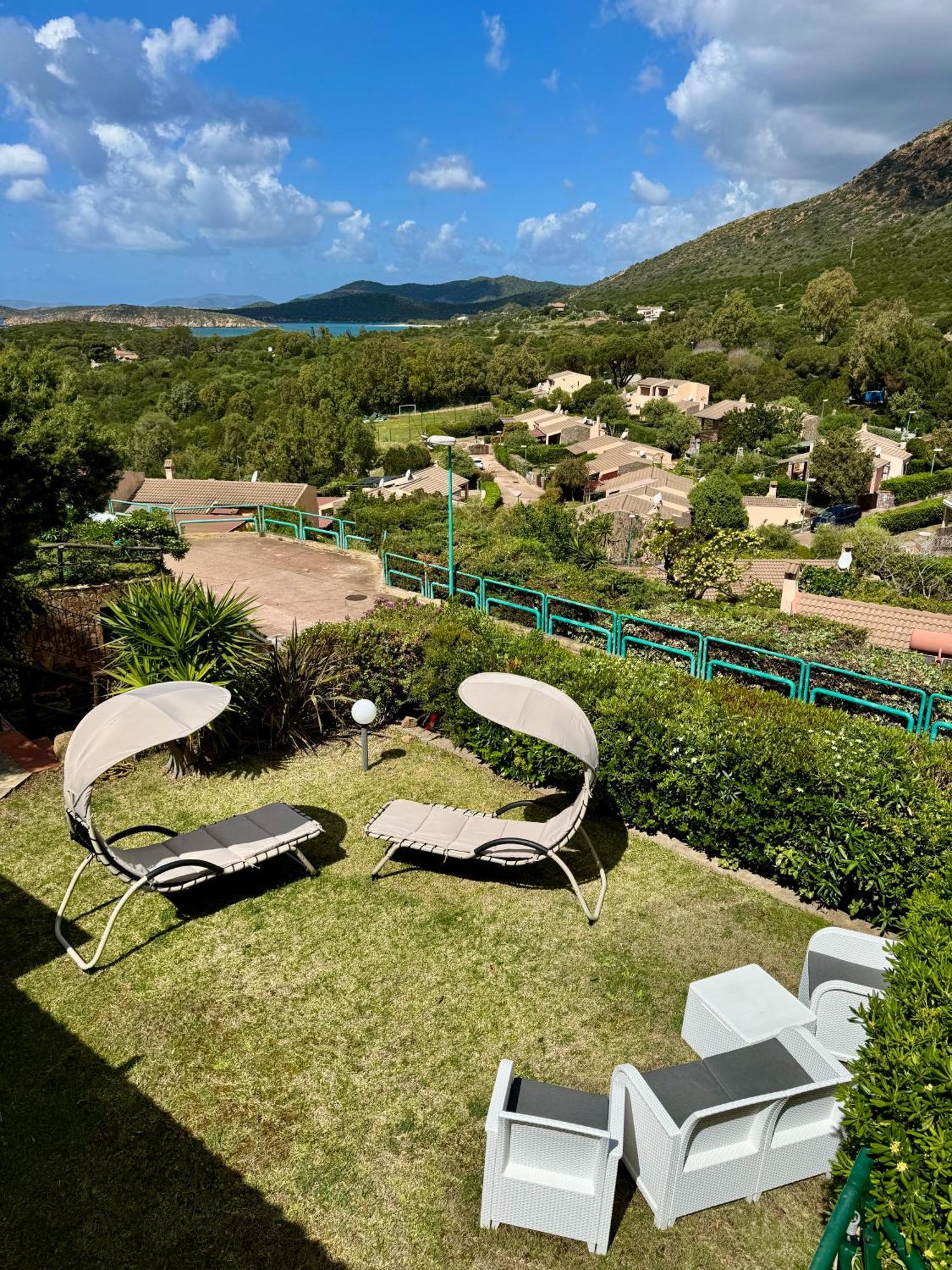Villa Perdalonga, Vista Mare Sea View Tuerredda Teulada Kültér fotó